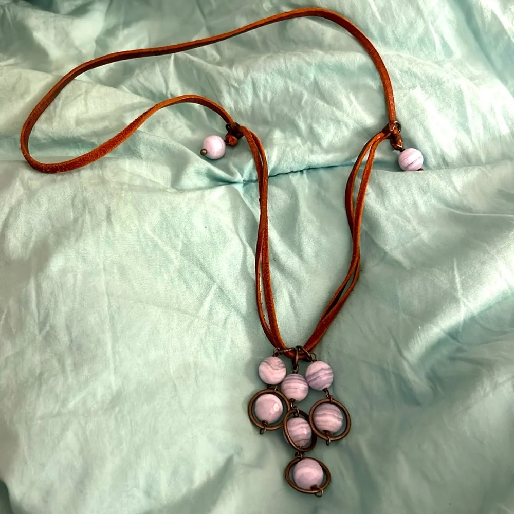 Vintage Stone Leather Necklace - Picture 2 of 8